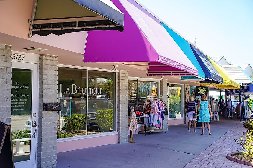 Shopping center in downtown Vero Beach, Florida