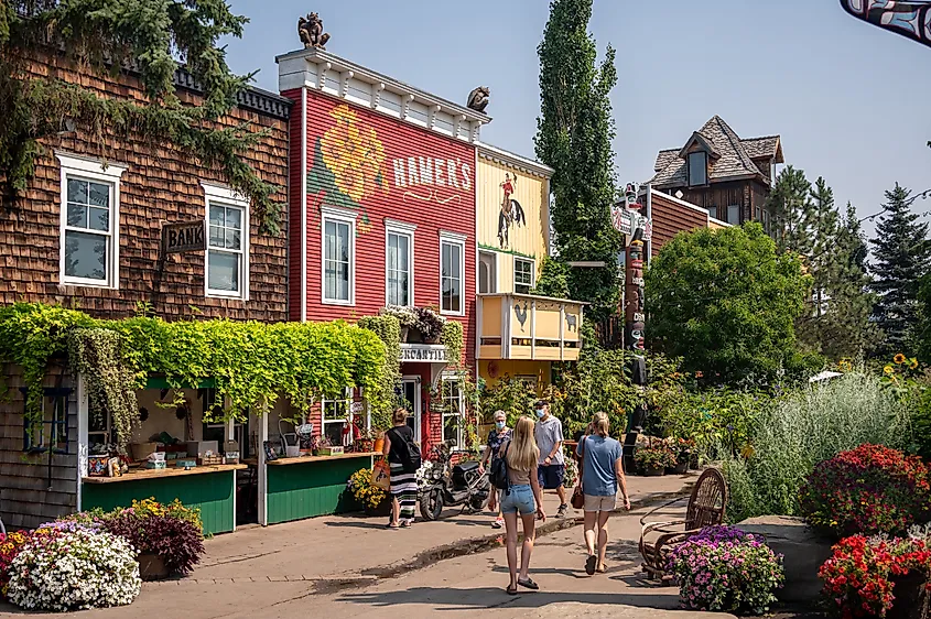 Facades of beautiful buildings at the Saskatoon Farm in Okotoks, Alberta. Image credit Jeff Whyte via Shutterstock